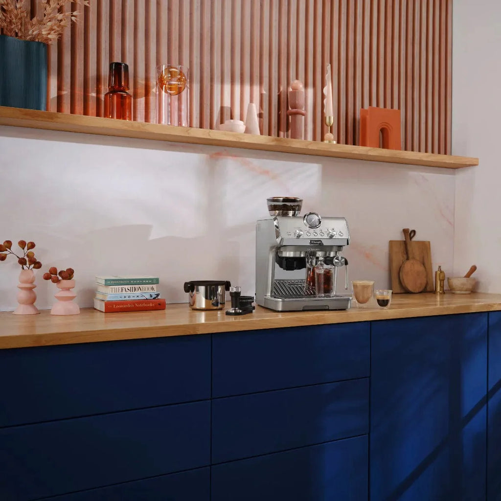 DeLonghi La Specialista Arte Evo Semi-Automatic Espresso Machine with Cold Brew EC9255M